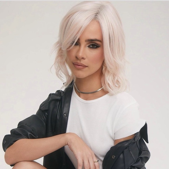 NWT Rene of Paris Dazzling Wavez – Marble Brown Lace Front Wig - Picture 5 of 5